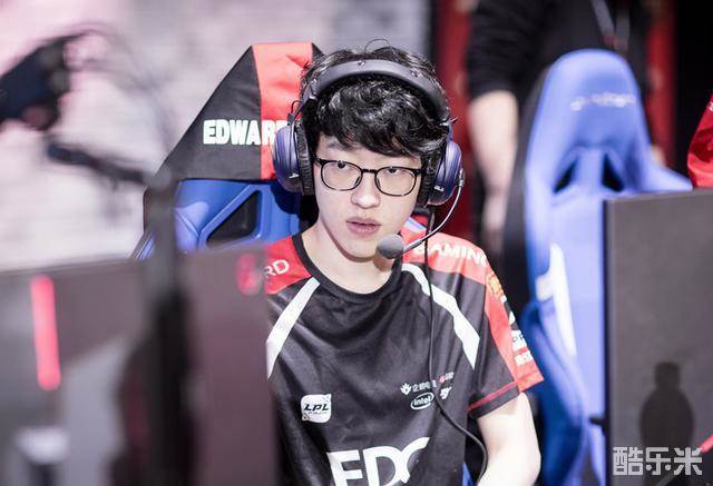 多曝光与商 多曝光与商